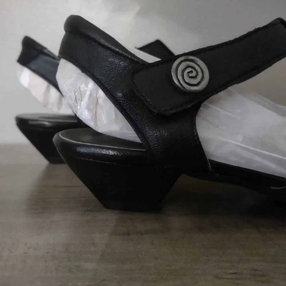 Fidji black leather low heel mary jane pumps size 38.5 - size 8.5 - NEW - Picture 7 of 10